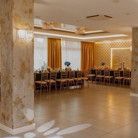 Hotel Podjadek Gorzno  ภายนอก รูปภาพ