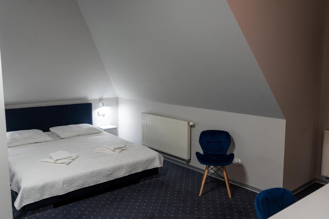 Hotel Podjadek Gorzno  ภายนอก รูปภาพ