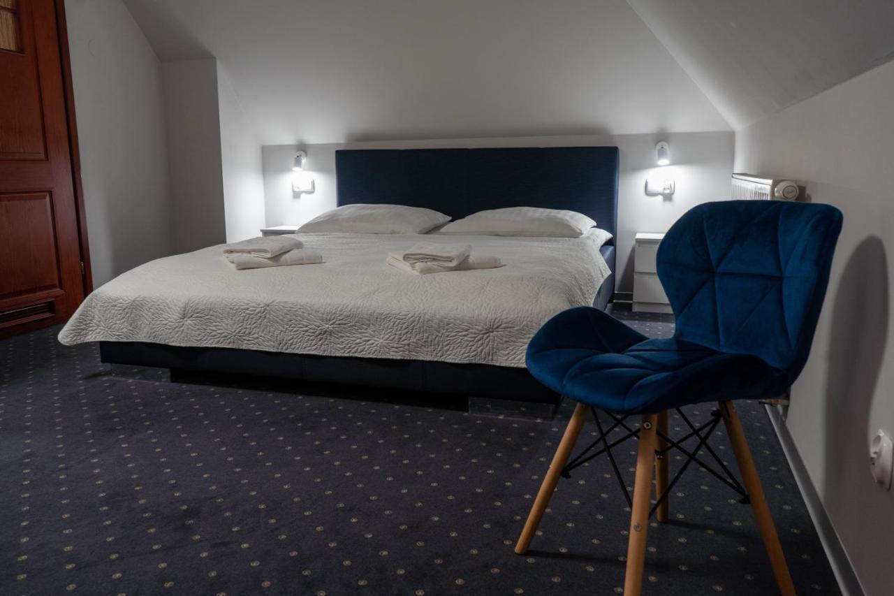 Hotel Podjadek Gorzno  ภายนอก รูปภาพ